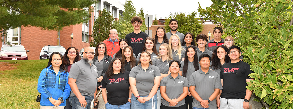 Team Mentoring Program group photo